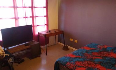 Casa al FTE con 2 dorm y casa al C/FTE con 3 dorm en 2 plantas. Ideal 2 familias. R de Escalada