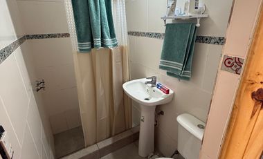 Block de 1 casa 3 deptos y 1 local