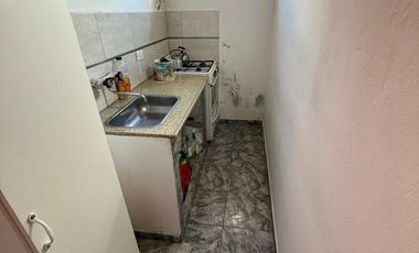 Block de 1 casa 3 deptos y 1 local