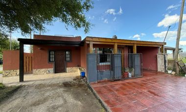 Block de 1 casa 3 deptos y 1 local