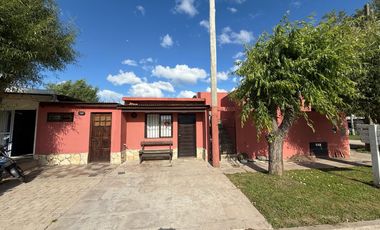 Block de 1 casa 3 deptos y 1 local