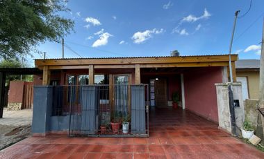 Block de 1 casa 3 deptos y 1 local