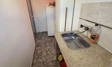 Block de 1 casa 3 deptos y 1 local