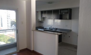 Semipiso de 3 AMB C/ cochera. Excelente ubicación. Alquilado H/ Junio de 2025- Banfield E.