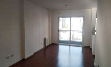 Semipiso de 3 AMB C/ cochera. Excelente ubicación. Alquilado H/ Junio de 2025- Banfield E.