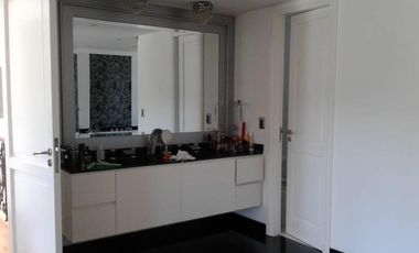 ESPECTACULAR!! CHALET DE ESTILO 1600 M²  VISTA AL GOLF