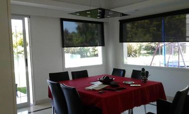 ESPECTACULAR!! CHALET DE ESTILO 1600 M²  VISTA AL GOLF