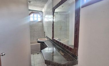 Casa en alquiler, Kennedy Norte,Guayaquil | 4 dormitorios   estudio para oficinas o consultorios