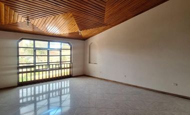 Casa en alquiler, Kennedy Norte,Guayaquil | 4 dormitorios   estudio para oficinas o consultorios