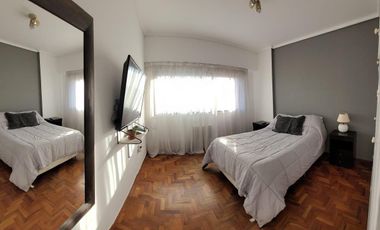 Departamento en venta - 2 Dormitorios 1 Baño - 84Mts2 - La Plata