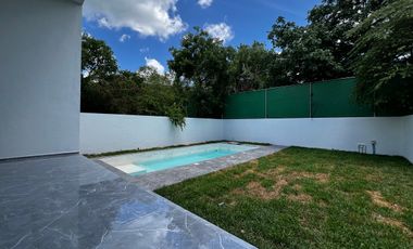 CASA EN VENTA EN PRIVADA TAMARA ,ZONA COUNTRY