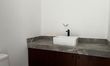 CASA EN VENTA EN PRIVADA TAMARA ,ZONA COUNTRY