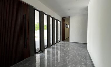 CASA EN VENTA EN PRIVADA TAMARA ,ZONA COUNTRY