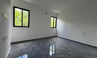 CASA EN VENTA EN PRIVADA TAMARA ,ZONA COUNTRY