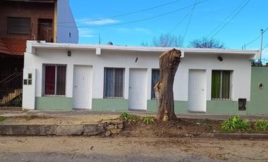 Casa en venta - 8 Dormitorios 7 Baños - Cocheras - 600Mts2 - Ezpeleta