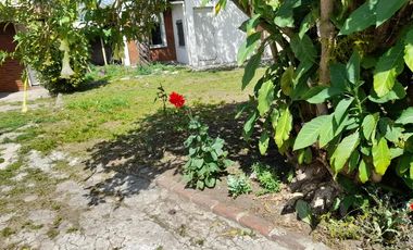 Casa en venta - 8 Dormitorios 7 Baños - Cocheras - 600Mts2 - Ezpeleta