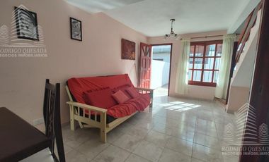 Dúplex en venta de 2 dormitorios c/ cochera en Costa Azul