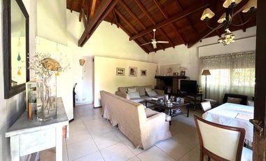 Venta, Casa, 3 ambientes, Pileta, Cochera, quincho, Tortuguitas, Apto credito