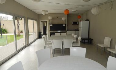 EXCLUSIVO DEPARTAMENTO DE 3 AMBIENTES CON COCHERA Y BAULERA