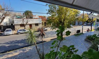 EXCLUSIVO DEPARTAMENTO DE 3 AMBIENTES CON COCHERA Y BAULERA