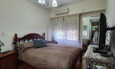 EXCLUSIVO DEPARTAMENTO DE 3 AMBIENTES CON COCHERA Y BAULERA