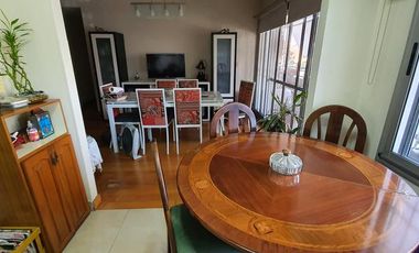 EXCLUSIVO DEPARTAMENTO DE 3 AMBIENTES CON COCHERA Y BAULERA