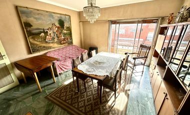 CASA 5 AMBIENTES SOBRE LOTE PROPIO Y LOCAL EN BARRACAS VENTA