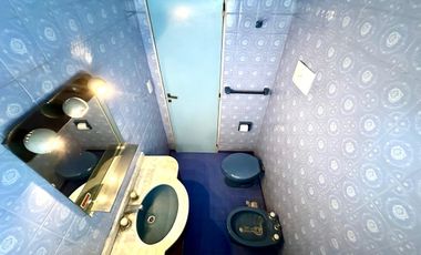 CASA 5 AMBIENTES SOBRE LOTE PROPIO Y LOCAL EN BARRACAS VENTA