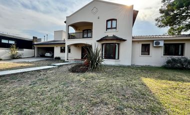 Casa en Barrio Alto la Viña