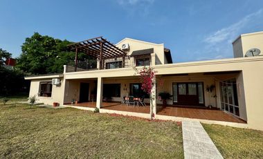 Casa en Barrio Alto la Viña