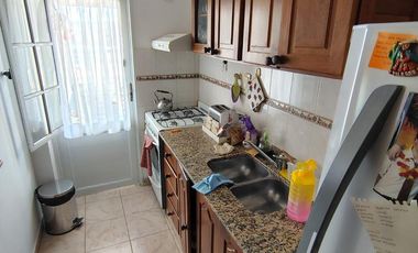 Departamento sobre calle Leloir