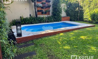Chalet de 5 dormitorio con Cochera, jardin y pileta.