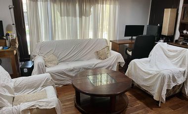 Casa en  Turdera 4 dormitorios apto credito!!