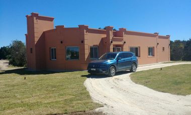 Casa en venta - 3 Dormitorios 2 Baños - Cocheras - 1195Mts2 - Residencial I, Costa Esmeralda