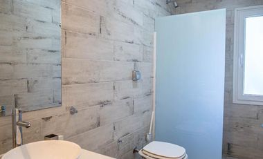 Excelente casa a estrenar en Carilo a 1 cuadra del mar