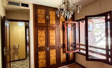 Casa en venta - 5 Dormitorios 7 Baños - Cochera - 1.150Mts2 - Ringuelet