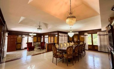 Casa en venta - 5 Dormitorios 7 Baños - Cochera - 1.150Mts2 - Ringuelet