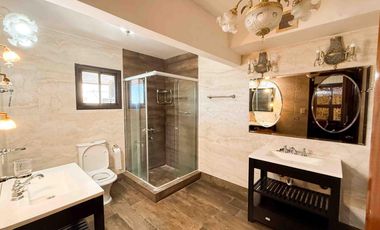 Casa en venta - 5 Dormitorios 7 Baños - Cochera - 1.150Mts2 - Ringuelet