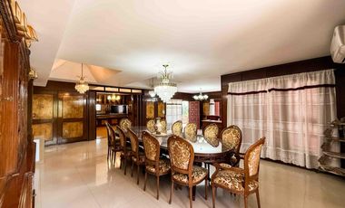 Casa en venta - 5 Dormitorios 7 Baños - Cochera - 1.150Mts2 - Ringuelet