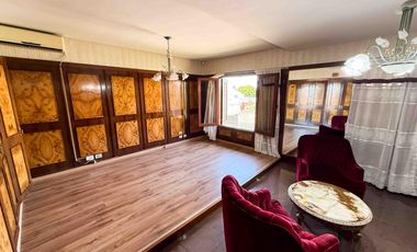 Casa en venta - 5 Dormitorios 7 Baños - Cochera - 1.150Mts2 - Ringuelet