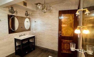 Casa en venta - 5 Dormitorios 7 Baños - Cochera - 1.150Mts2 - Ringuelet