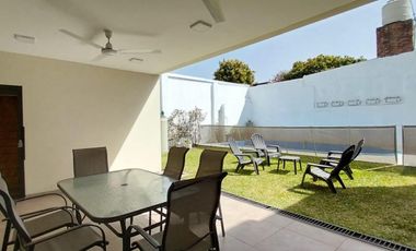 Casa 4D en Venta, San Martin al 3800