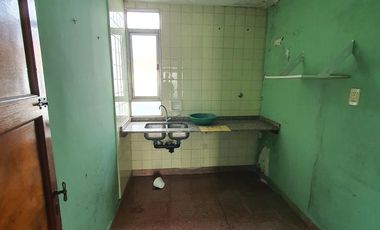 Casa sobre doble lote en Banfield Oeste