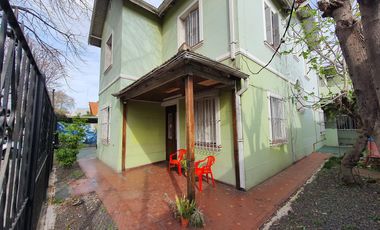 Casa sobre doble lote en Banfield Oeste