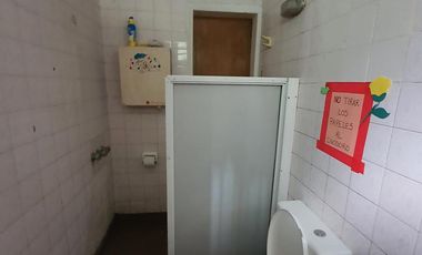 Casa sobre doble lote en Banfield Oeste