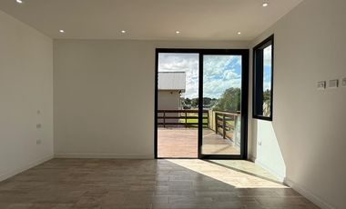 Casa a estrenar en Costa Esmeralda