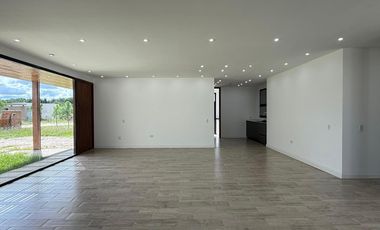 Casa a estrenar en Costa Esmeralda