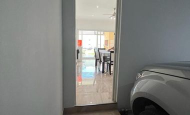 Imperdible casa en Barrio Los Ceibos