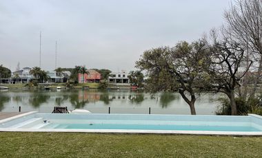 Casa en Venta en Santa Barbara a la Laguna