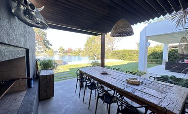 Casa en Venta en Santa Barbara a la Laguna